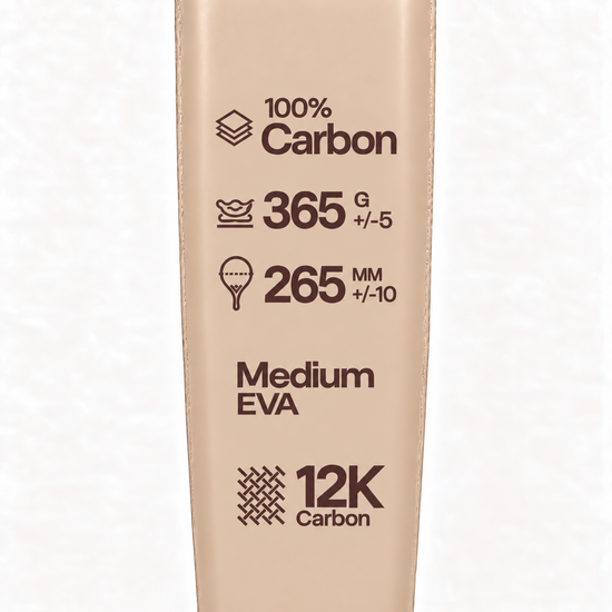Specs printed in cocoa brown on the Sahara beige padel racket: 100% carbon, 365 g, 265 mm, medium EVA core, 12K carbon